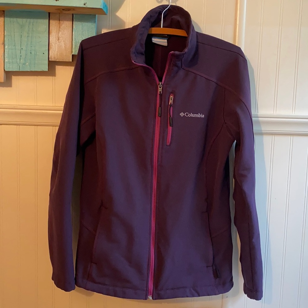 Columbia Soft-shell Zip up Jacket